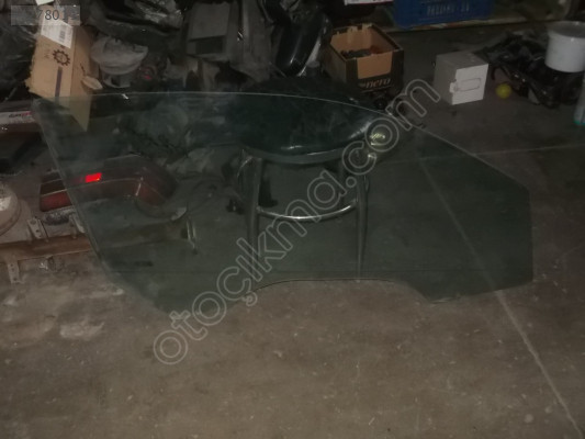 FORD FİESTA WAN ÇIKMA SAĞ ÖN KAPI CAMI