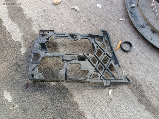 VOLKSWAGEN GOLF 2013 2019 ÖN TAMPON SAĞ BRAKET 5G0807724D