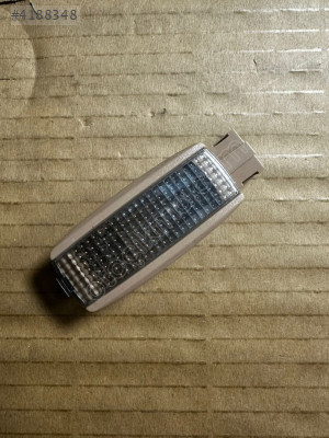 A3 PASSAT SUPERB LEON 99-19 İÇ TAVAN LAMBASI 3B0947113 7G8