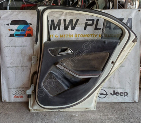 MERCEDES W176 A SERİSİ SAĞ ARKA KAPI DÖŞEMESİ 2012 - 2019
