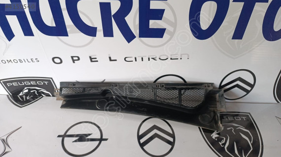 Peugeot Rifter COMBO E Cam Izgarası SAĞ 98165678XT 9816604280