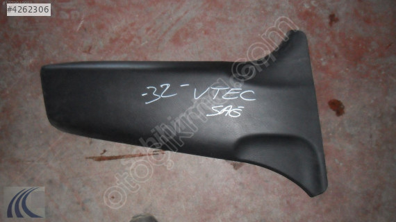 HONDA CIVIC 2002 ÇIKMA SAĞ ALT ORTA DİREK PLASTİĞİ