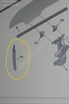 Citroen C4 kapı kızağı kılavuzu sol 9303 P7