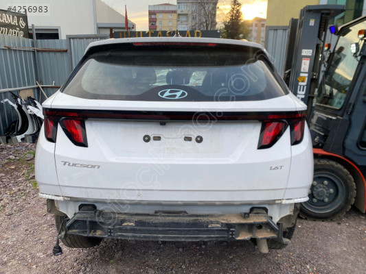 HYUNDAİ TUCSON BAGAJ KAPAĞI SÖKME HATASIZ DOLU 2021-2024