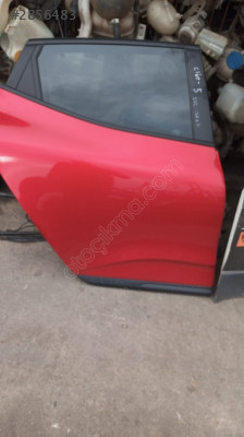 RENAULT CLIO 5 SAĞ ARKA KAPI