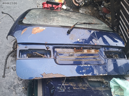 Kia pregio bagaj kapağı