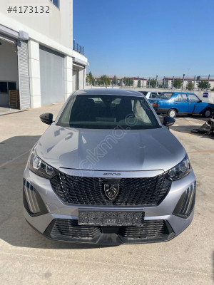 Peugeot 2008 SOL ÖN FAR ORJİNAL ÇIKMA HATASIZ