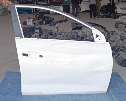 2020/2024 HYUNDAİ İ20 BEYAZ SAĞ ÖN KAPI ORJINAL