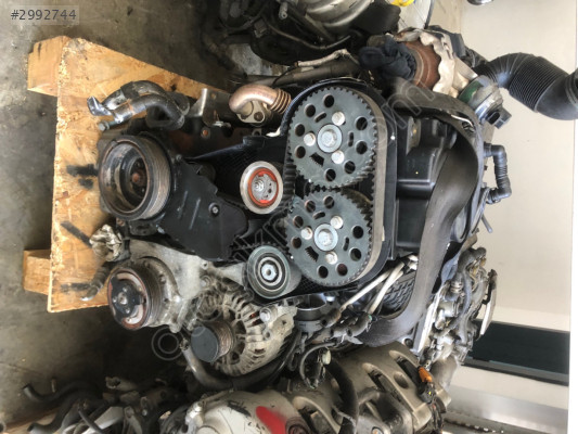 Nissan vanetta silindir kapağı