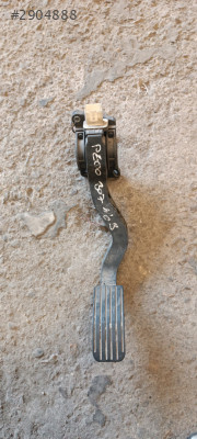 Peugeot 307 gaz pedalı
