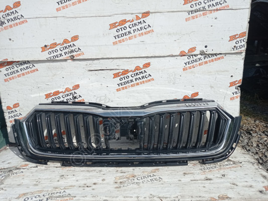 SKODA OCTAVİA ÖN TAMPON PANJURU ÇIKMA ORJİNAL 2021-2023