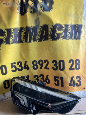 AUDİ A3 2022 SAĞ FAR 8Y0941034