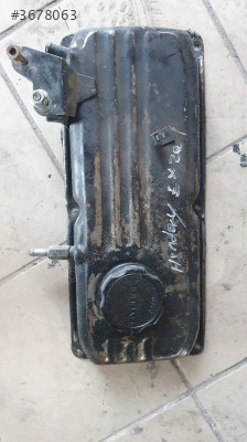 Hyundai Excel külbütör kapağı