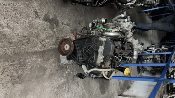 Orjinal Çıkma Renault Megane 3 1.5 dci 90hp Motor