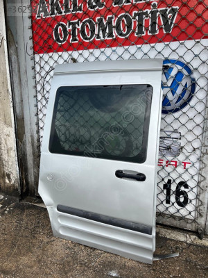 CONNECT SAĞ SÜRGÜLÜ HATASIZ ORJİNAL ÇIKMA PARÇA