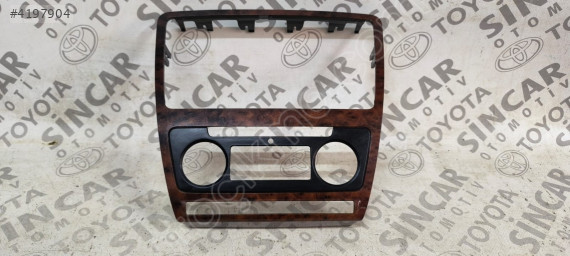 SKODA OCTAVİA TEYP KLİMA ÇERÇEVESİ ÇIKMA ORJİNAL 1Z0858069CG