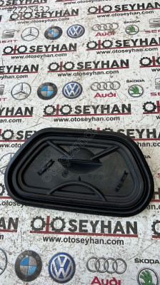 2G4839915B Volkswagen Polo 2018 Arka sol kapı panosu kapağı