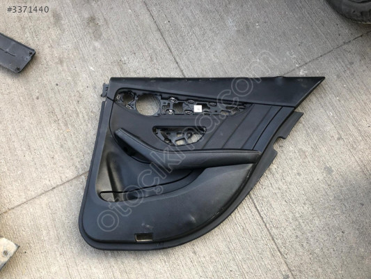 MERCEDES C SERİSİ W205 SAĞ ARKA KAPI İÇ DÖŞEME 245087-9J38