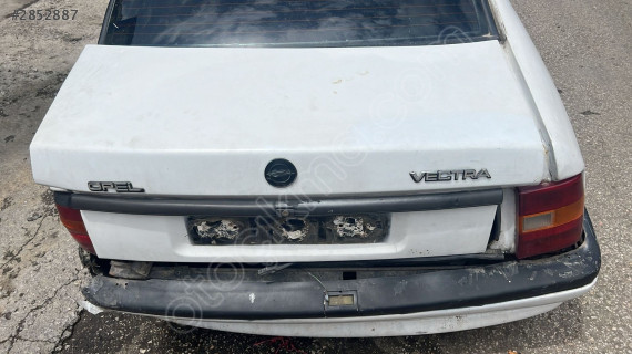 Vectra a 2.0 arka bagaj kapağı