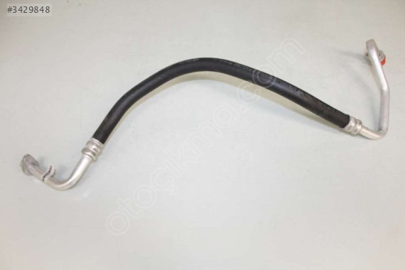 924549656R KLİMA KOMPRESÖR GİRİŞ HORTUMU MEGANE IV TALISMAN