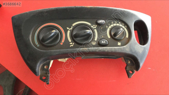RENAULT MEGANE SCENIC KLİMA KONTROL ÜNİTESİ ORJ ÇIKMA 7700841057