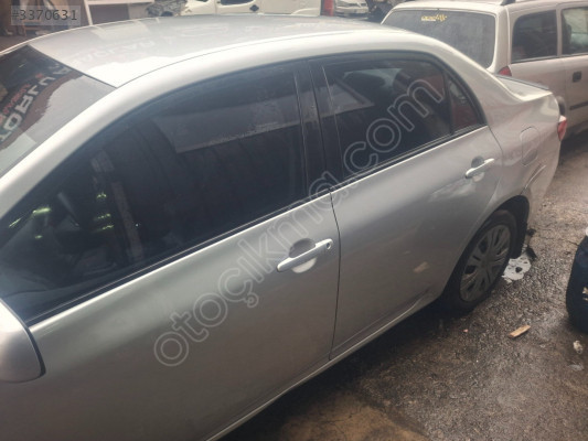 Toyota Corolla Sol Arka Kapı Orjinal Çıkma