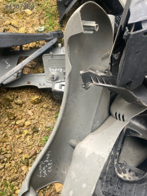 Renault kango sağ kapı cebi