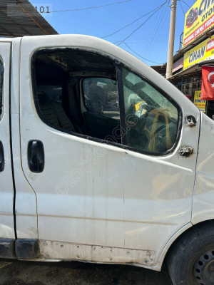 RENAULT TRAFİC OPEL VİVARO 1.9 2005 SAĞ ÖN KAPI