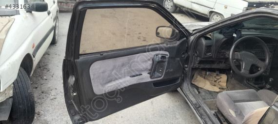 Hyundai ESC Coupe 1991 model kapı camı