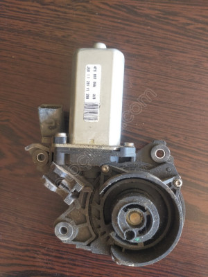 TOUAEG OTOMATİK KAPI KAPATMA MOTORU 4F0837059 4F0837059A