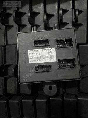231A03439R 231A02188R EMM-T4 L3  Renault Clio 4 Captur Uch