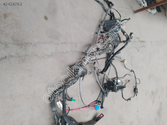 Renault Megane 2 motor içi tesisat 403884577R