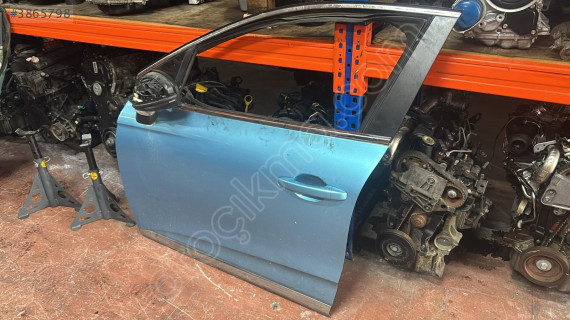 Mercedes SL Modeli Sol Ön Kapı ve Ayna - Oto Çıkma Parçalar