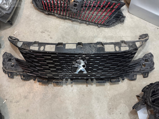 PEUGEOT 3008 ÇIKMA ORJİNAL ÖN PANJUR BD2