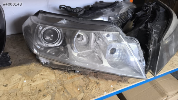 SUZUKİ GRAND VİTARA SAĞ FAR ORJİNAL ÇIKMA