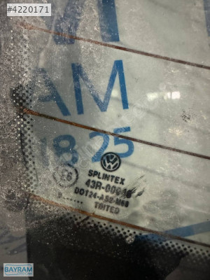 VOLKSWAGEN BORA ARKA CAM ÇIKMA