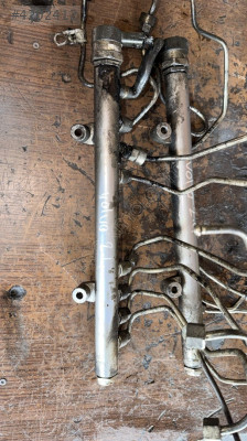 VOLVO S60 2.4 DİZEL ÇIKMA RAİL BORUSU