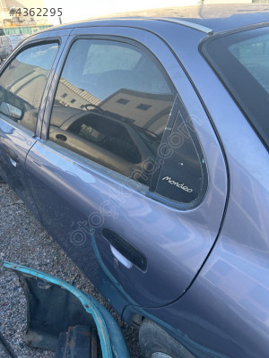 Ford mondeo sol arka kapı