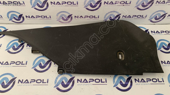 5M1863045C ORTA KONSOL YAN KAPLAMASI GOLF PLUS TİGUAN  08/18