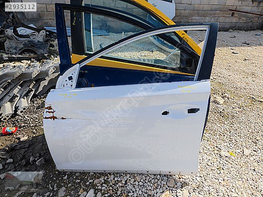Hyundai Bayon ön sol kapı orijinal
