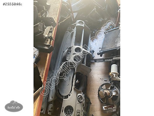 RENAULT KANGOO GÖĞÜSLÜK