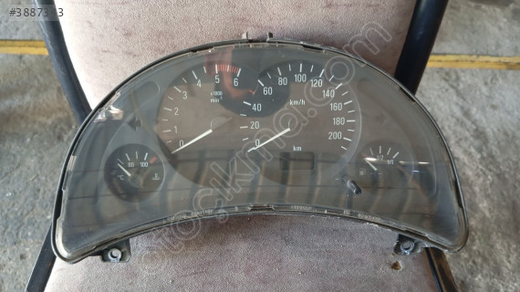 Opel corsa c gösterge paneli