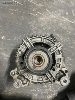 Volkswagen caddy çıkma orjinal şarj dinamosu 06F903023F