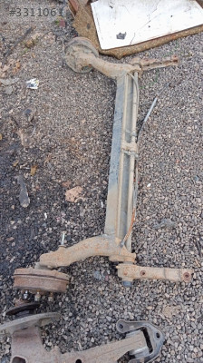 Renault 19 arka torsiyon dingil çıkma