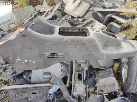 PEUGEOT 206+ ORTA KONSOL-KOLDAYAMA ÜÇEL OTO ÇIKMA