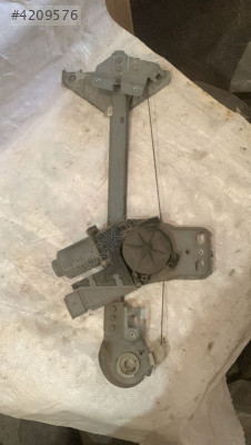 peugeot 307 sol arka cam krikosu