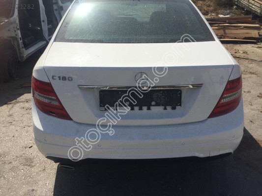 MERCEDES C180 204 KASA BAGAJ KAPAĞI
