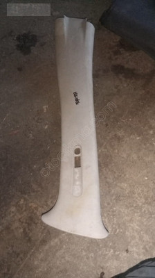 Peugeot 206 emniyet kemer plastigi