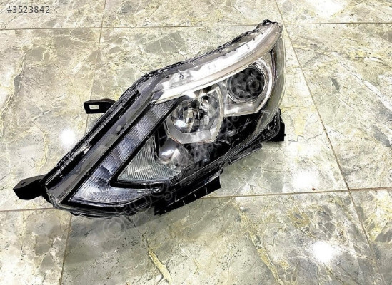 NİSSAN QASHQAİ 2014-2017 ZENOMSUZ LEDLİ MOTORLU FAR