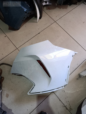 Cupra formentor arka tampon sağ köşe 2025 orjinal çıkma